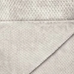 B&M Waffle Throw - Silver 9 B&M Waffle Throw - Silver -Home Furnishings 383149 home collection supersoft waffle throw 2